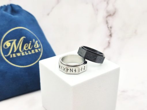 Mei's Viking ring | Rune Around | Stainless Steel | zilver / zwart